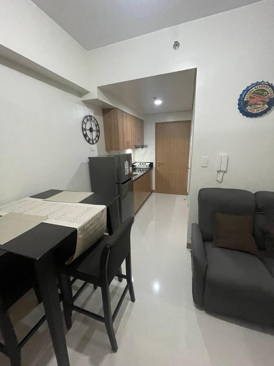 Red Residences Chino Roces Makati Makati City Exterior foto